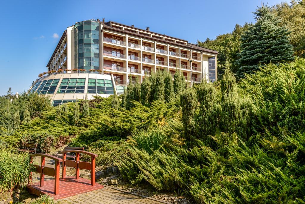 Hotel Belweder อุสทรอน ภายนอก รูปภาพ