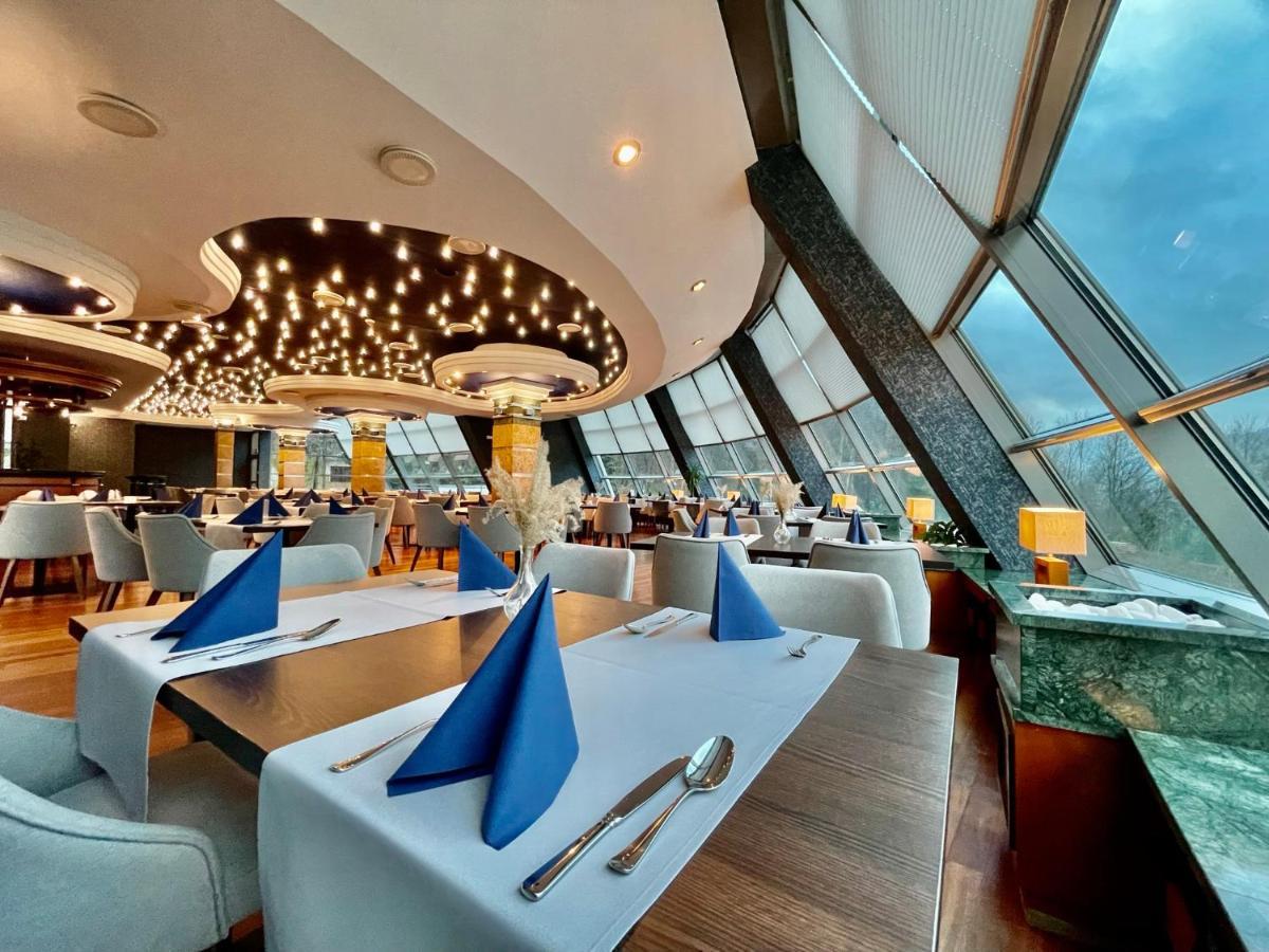 Hotel Belweder อุสทรอน ภายนอก รูปภาพ The restaurant
