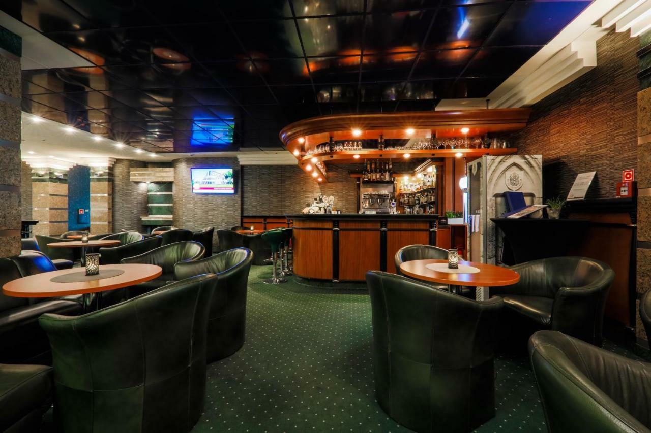 Hotel Belweder อุสทรอน ภายนอก รูปภาพ The interior of the lounge